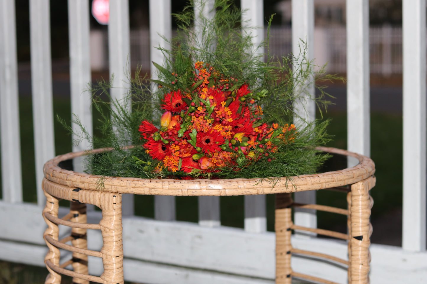 fall-red-orange-green-bouquet-vivid