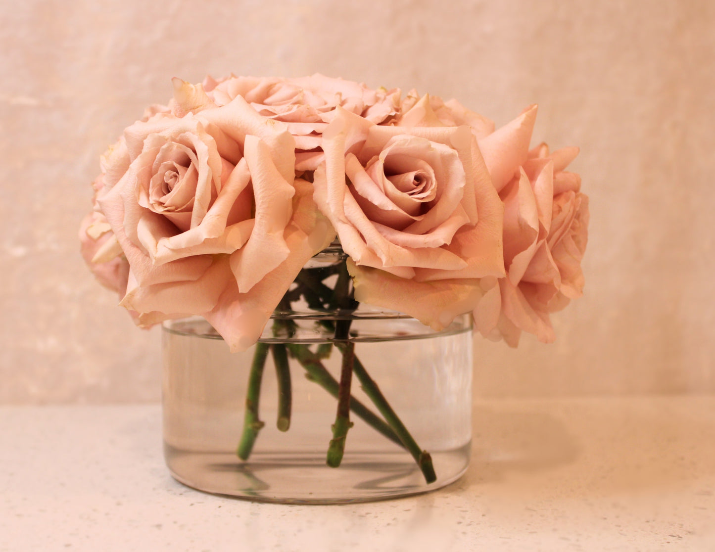 Round Glass Rose Box