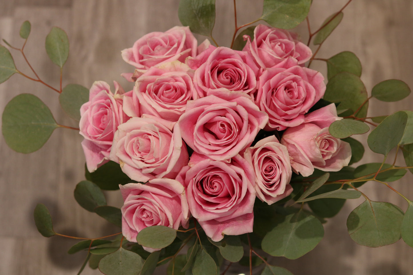 vivid-pink-pastel-roses-bouquet-love